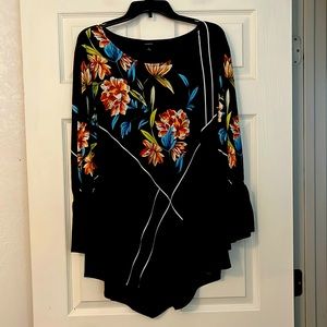 NWOT WOMEN’S PLUS SIZE BLOUSE : SIZE 3X